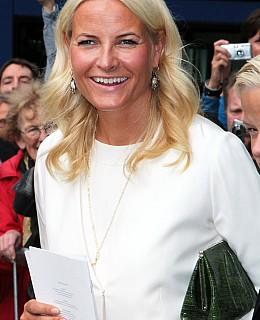 Mette Marit und Haakon sind 10 Jahre verheiratet Mette Marit und Haakon sind 10 Jahre verheiratet