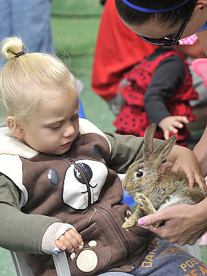 Promi-Kids und Tiere Promi-Kids und Tiere