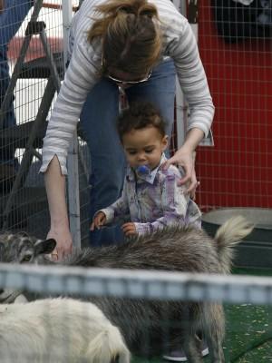 Promi-Kids und Tiere Promi-Kids und Tiere