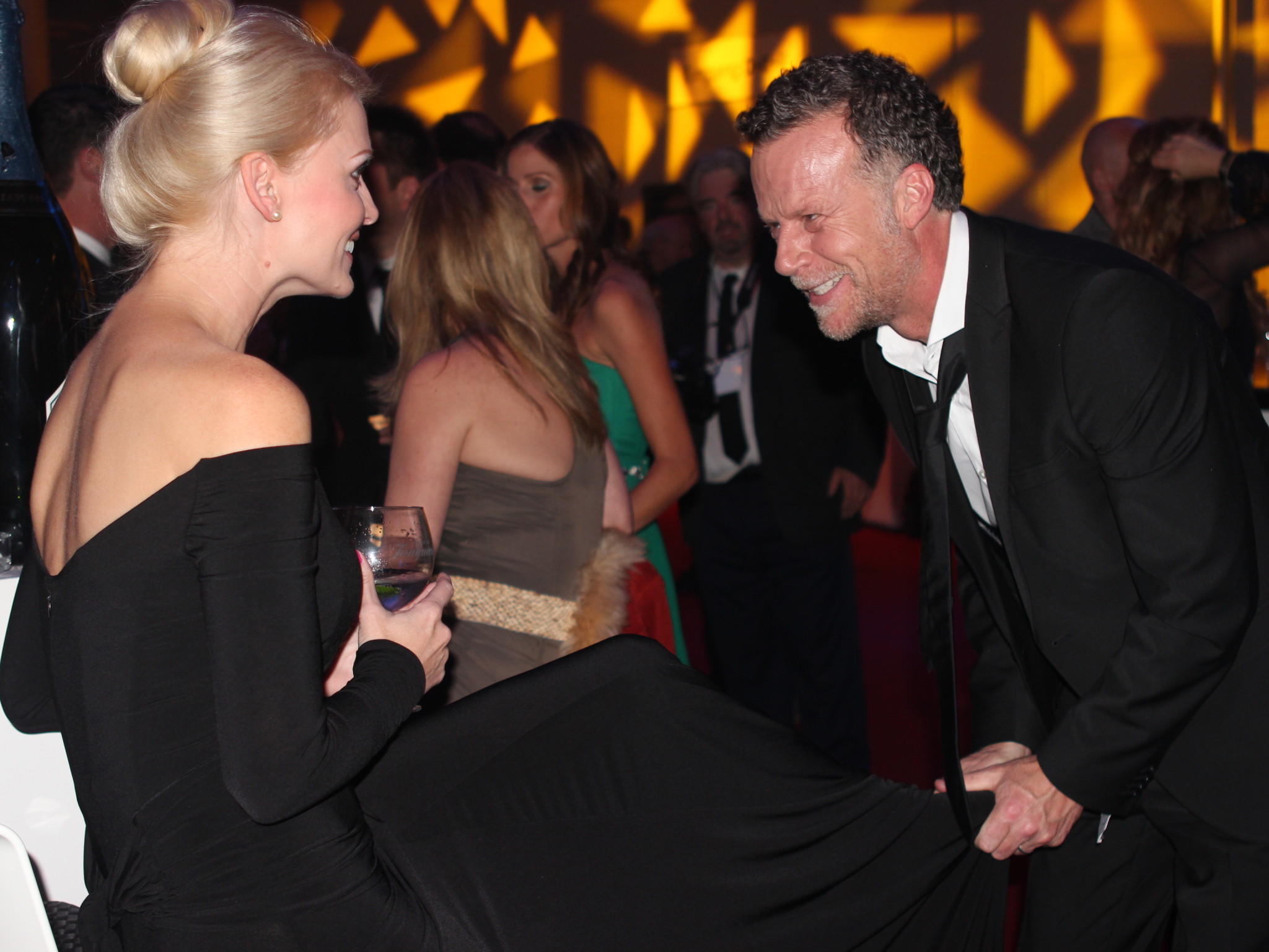 Deutscher Fernsehpreis DFP 2013 Kleider Rücken Deutscher Fernsehpreis DFP 2013 Kleider Rücken