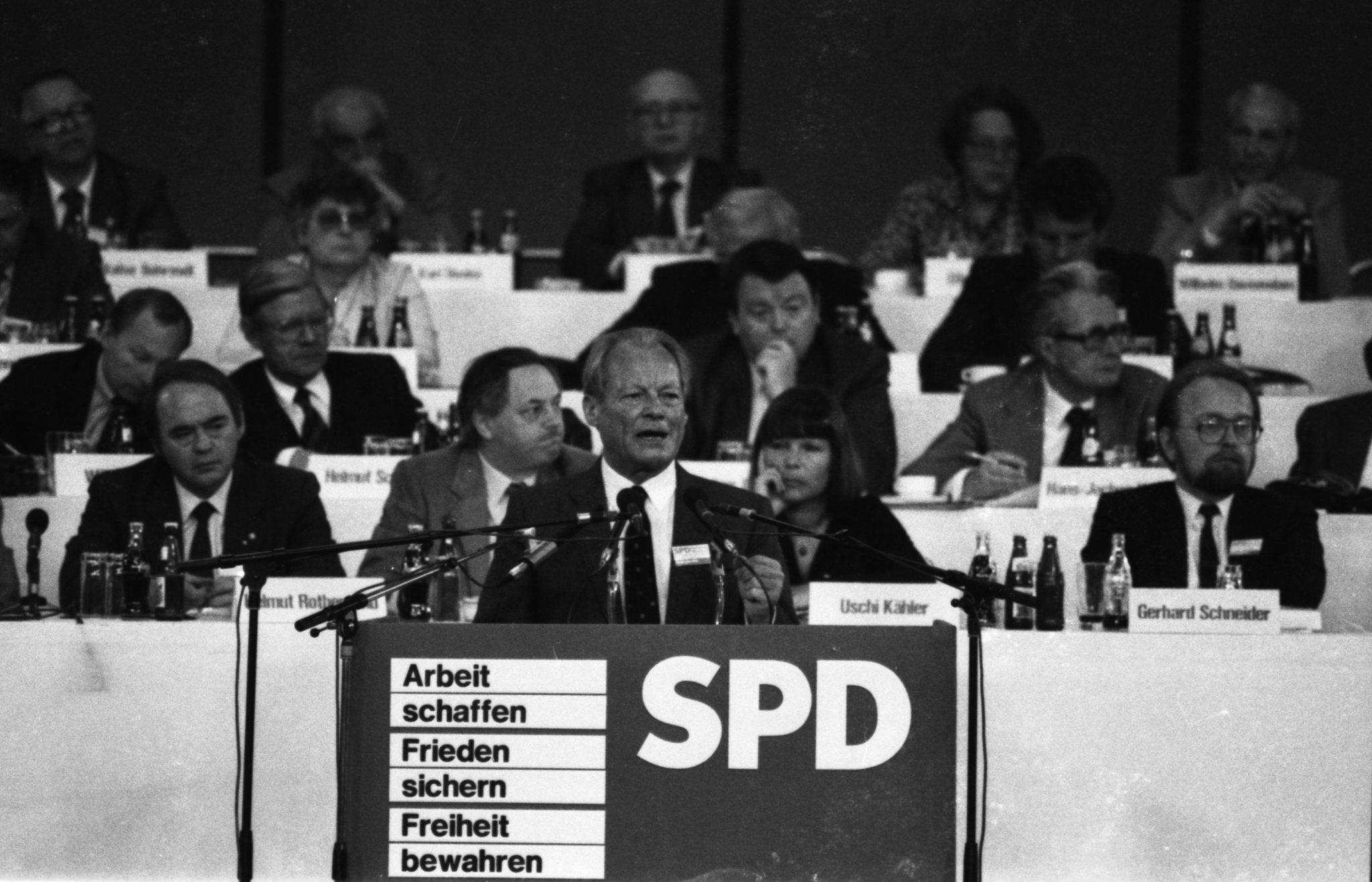 Bildergalerie zum Tod Helmut Schmidt Bildergalerie zum Tod Helmut Schmidt