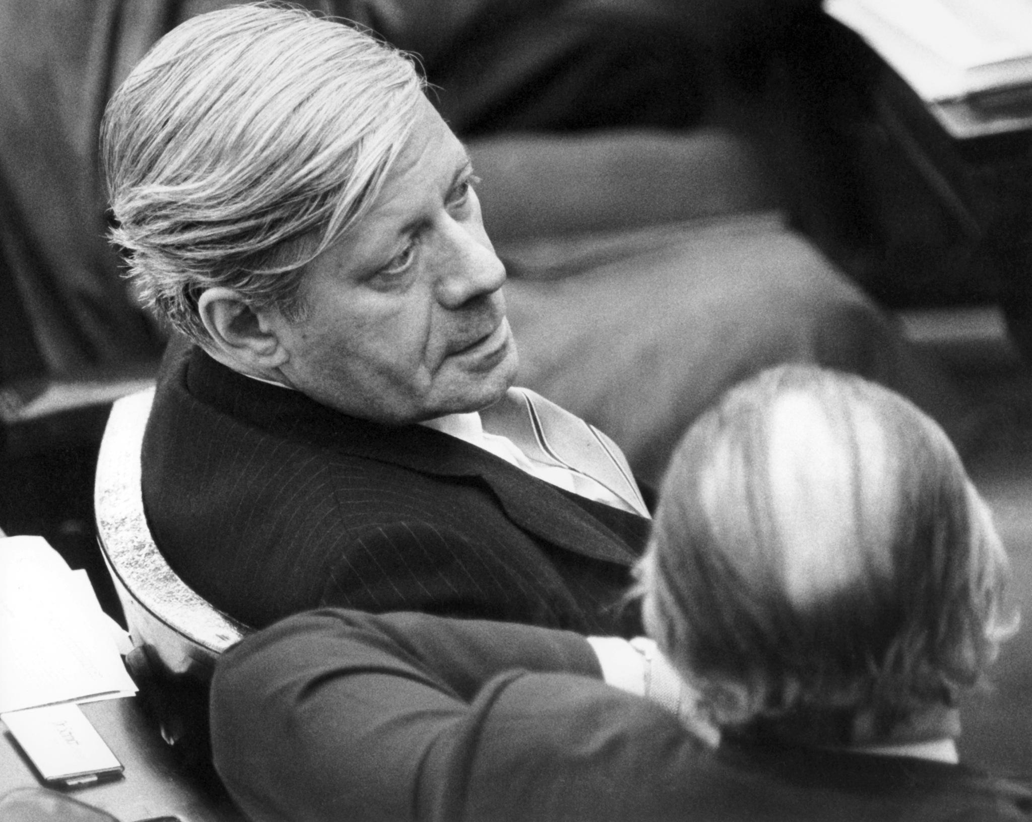 Bildergalerie zum Tod Helmut Schmidt Bildergalerie zum Tod Helmut Schmidt