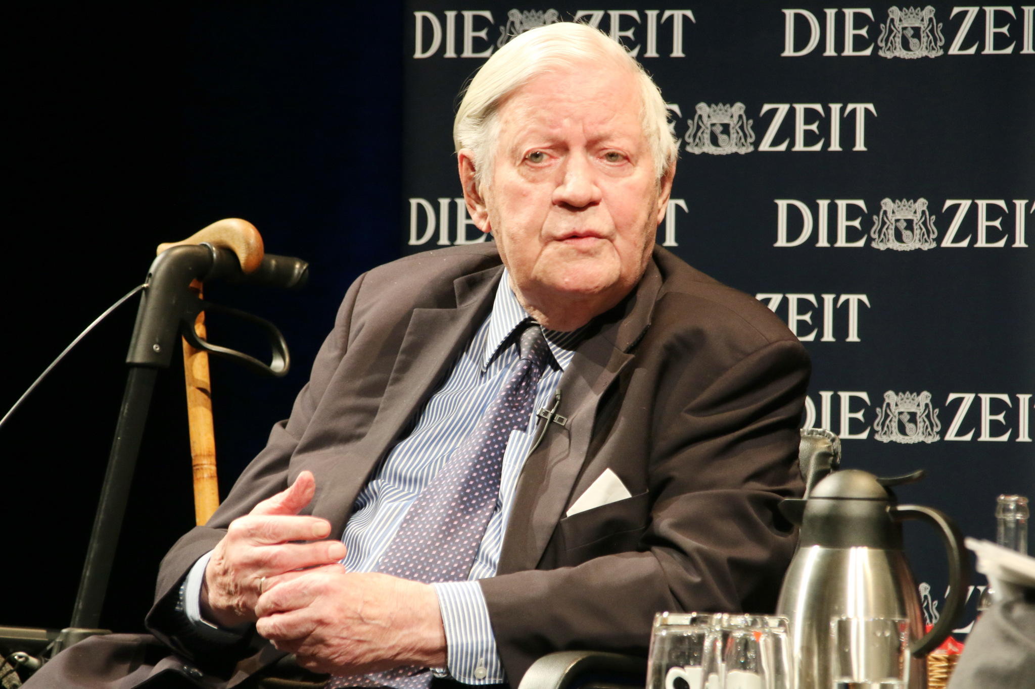 Bildergalerie zum Tod Helmut Schmidt Bildergalerie zum Tod Helmut Schmidt