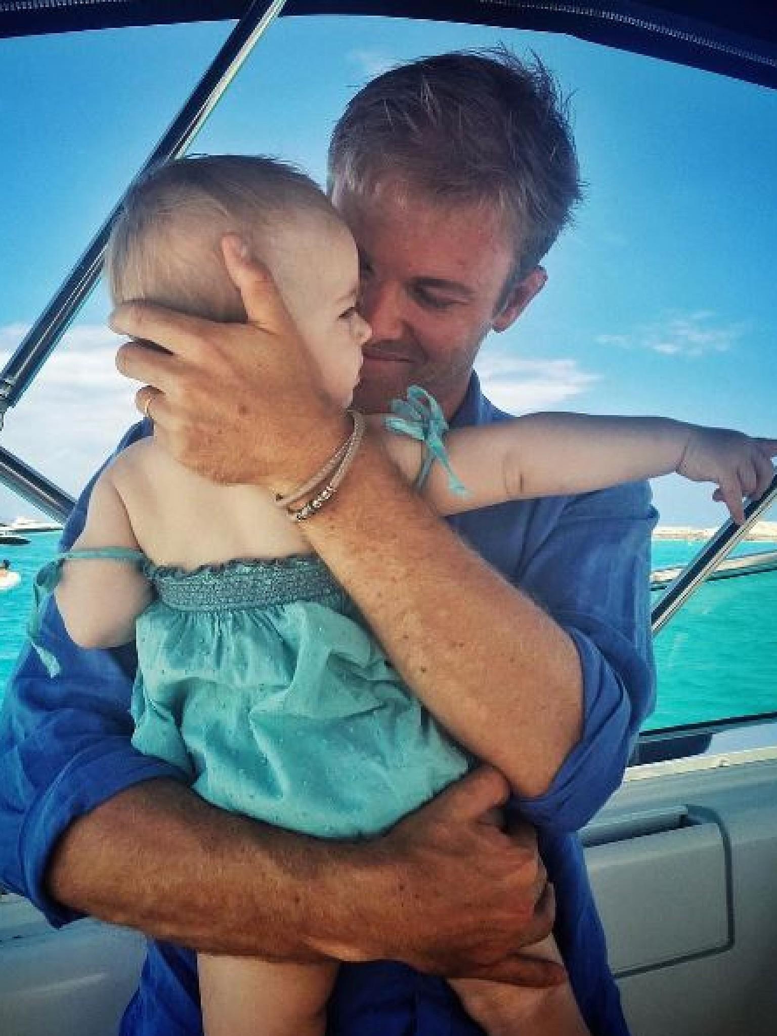 Zwitscher-Babys Promi-Nachwuchs bei Twitter Zwitscher-Babys Promi-Nachwuchs bei Twitter