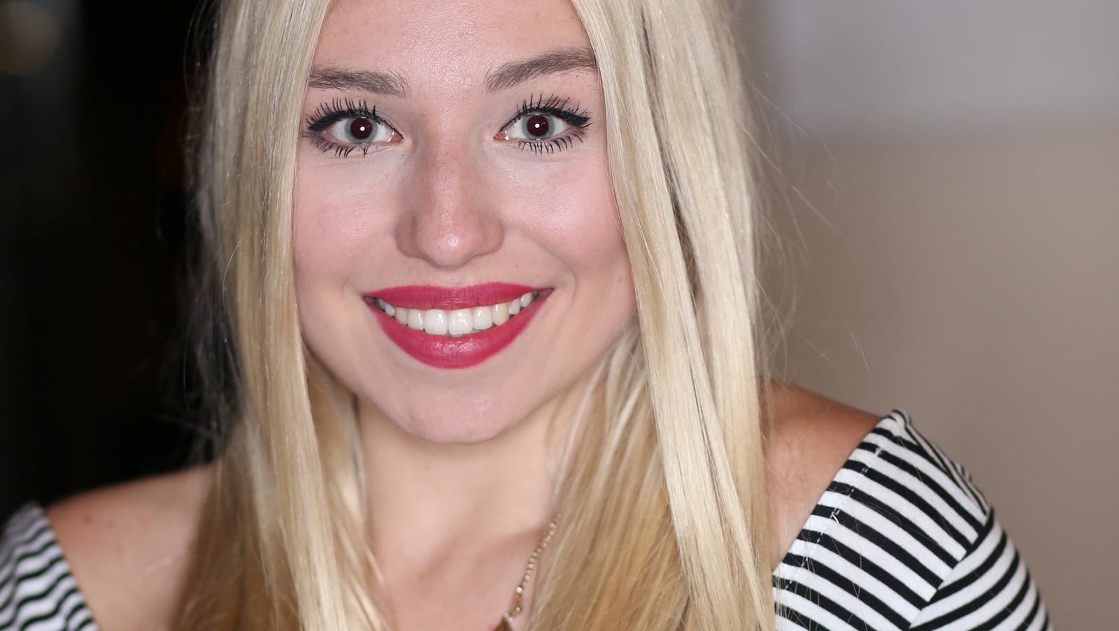 Süße Bilderstrecke: Bianca 'Bibi' Heinickes Babybauch wird immer größer Die YouTuberin Bianca 'Bibi' Heinicke erwartet ihr erstes Kind