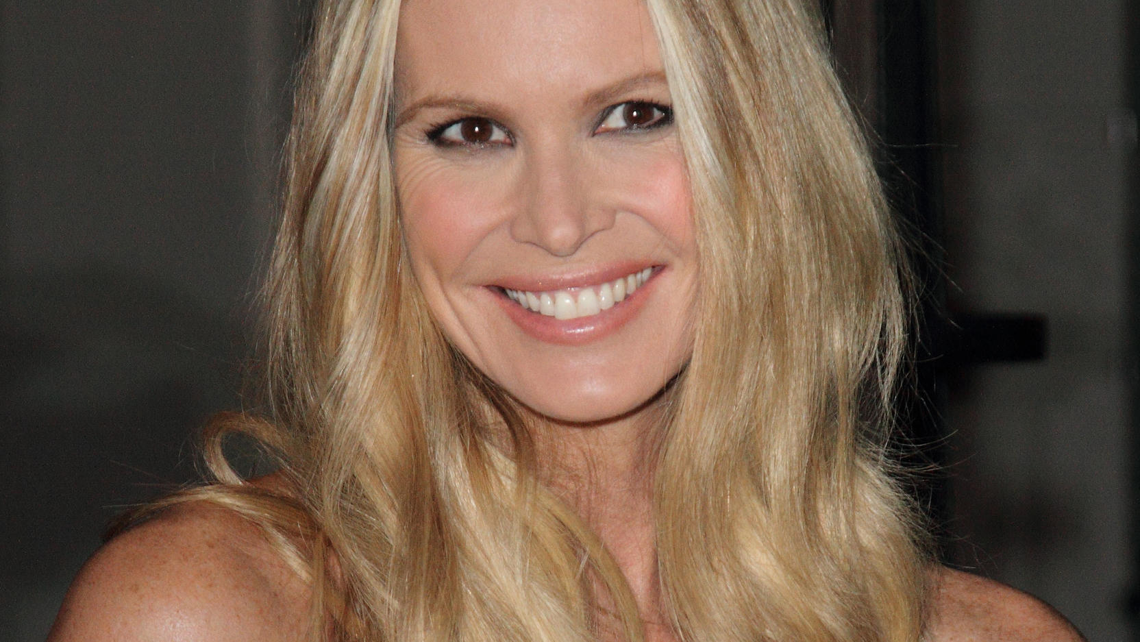 Elle Macpherson: "Man muss sich zwischen Gesicht und Po entscheiden" "The Body" muss sich entscheiden