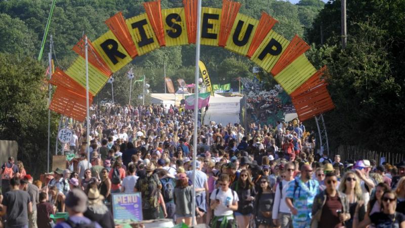 Wird Kendrick Lamar Headliner des Glastonbury-Festivals? Kendrick Lamar: Headliner des Glastonbury-Festivals?