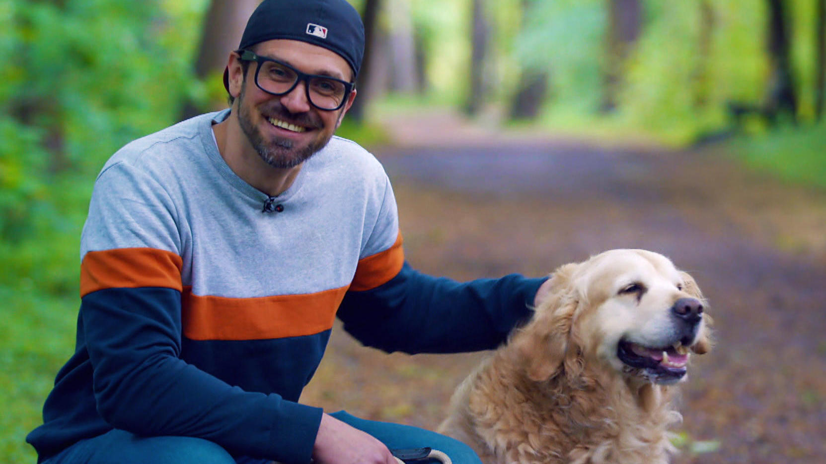 Die Bachelorette 2018: Stefan gibt Nadine Klein einen Korb - und das Netz steht Kopf Steuerrechtler Stefan Gritzka zusammen mit dem Kanzleihund.