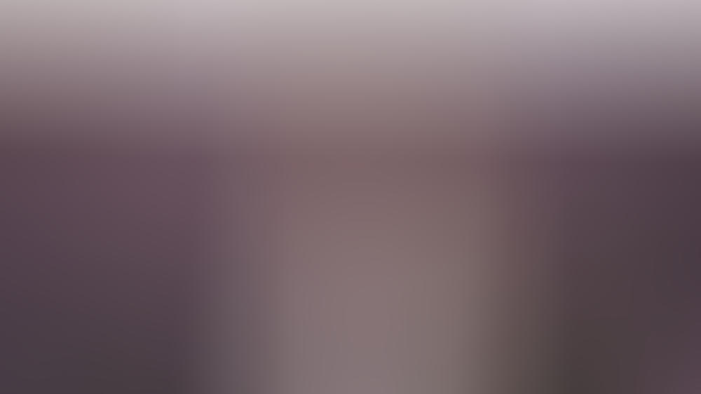 Emilia Schüle verrät ihre tägliche Beauty-Routine Emilia Schüle verrät ihr Schönheitsgeheimnis