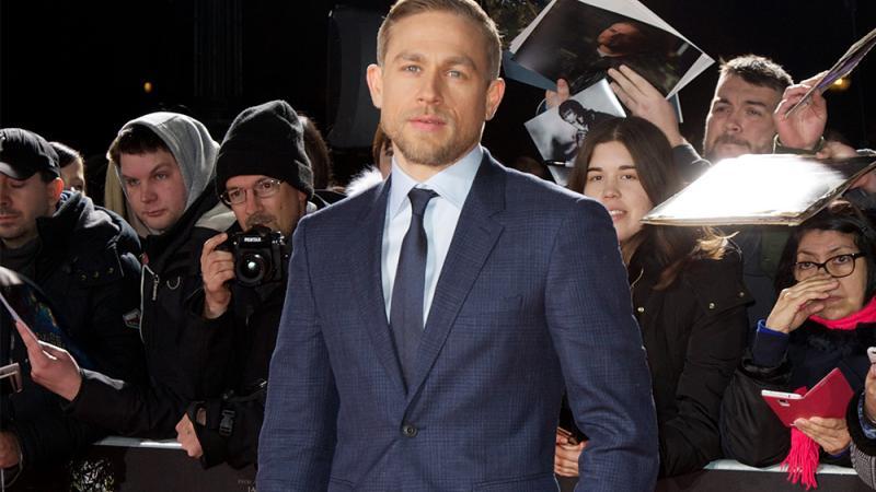 Charlie Hunnam: Radikal-Diät für seinen neuen Film Charlie Hunnam: Radikal-Diät für seinen neuen Film