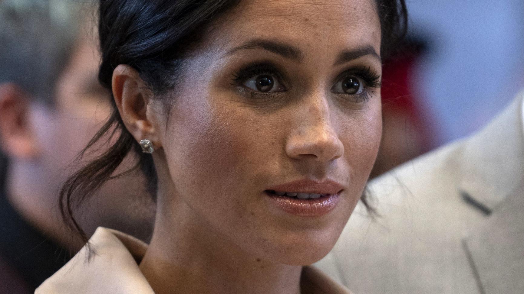 Herzogin Meghans Halbbruder Thomas Markle Jr. macht ihr schwere Vorwürfe Meghan Markle guckt geschockt