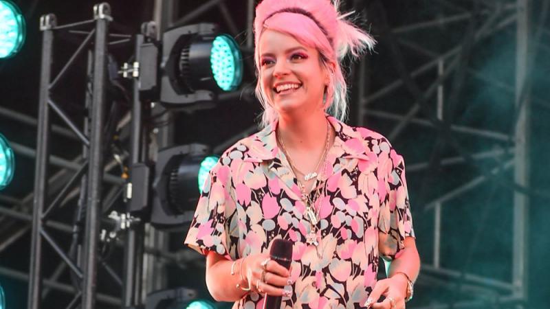 James Blunt: Von Lily Allen beim Sex überrascht James Blunt: Von Lily Allen beim Sex überrascht