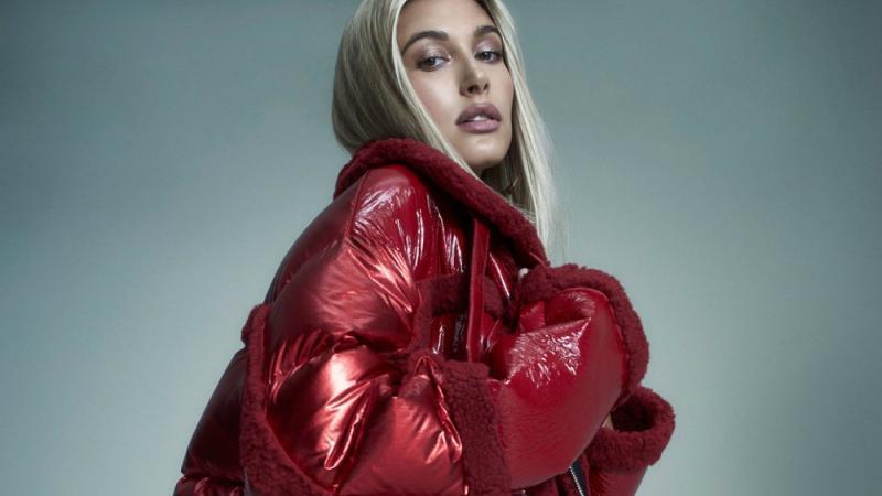 Hailey Baldwin zieht Kosmetikdeal an Land Hailey Baldwin zieht Kosmetikdeal an Land