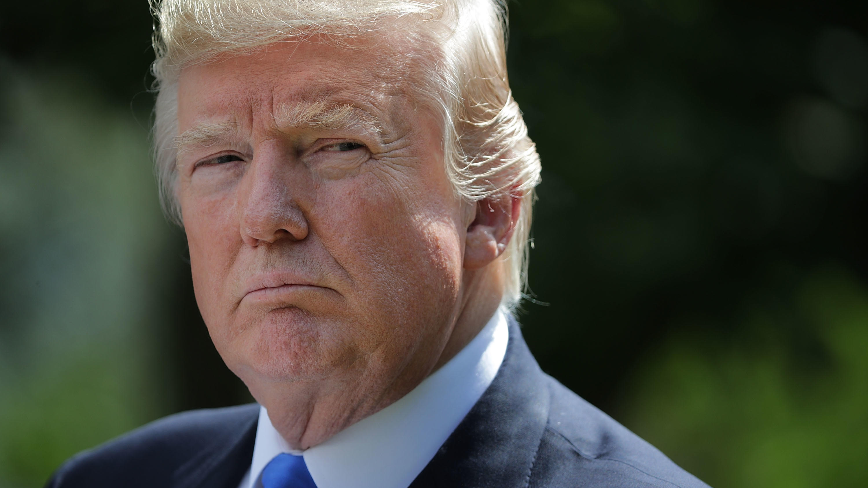 #WhyIDidntReport: Alyssa Milano & Co. mit neuer Protestwelle gegen Donald Trump Donald Trump löst mit Aussagen über Belästigung eine Protestwelle aus