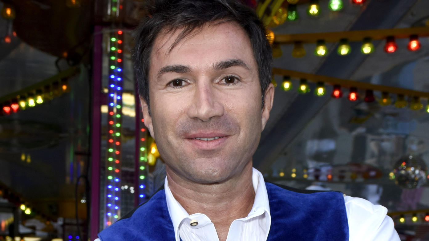 Lucas Cordalis gesteht bei "Global Gladiators": "Ich habe keine richtigen Freunde" Lucas Cordalis verschränkt die Arme vor der Brust