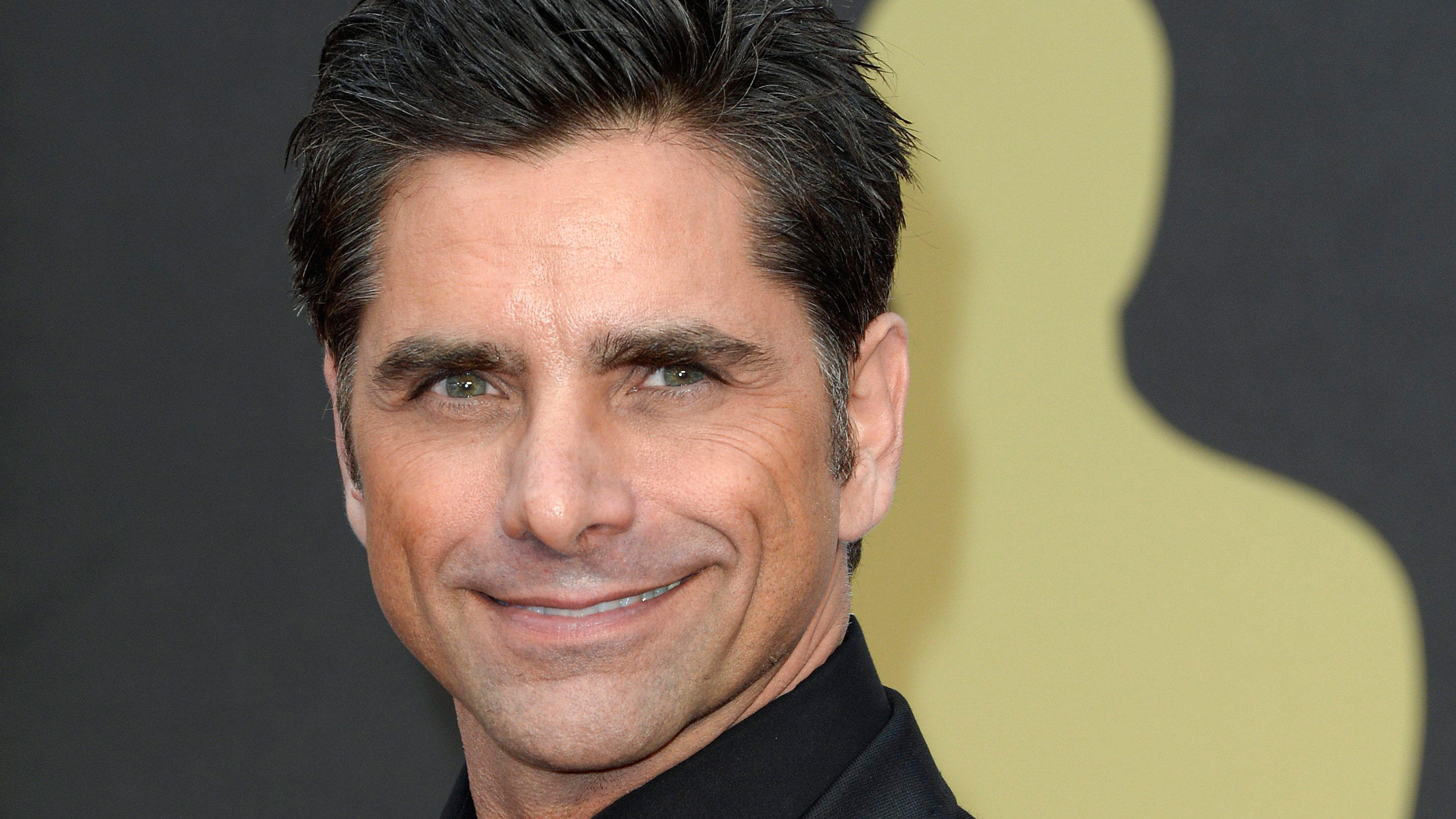 "Full House"-Star John Stamos: Süßer Schnappschuss mit Baby Billy "Full House"-Star John Stamos