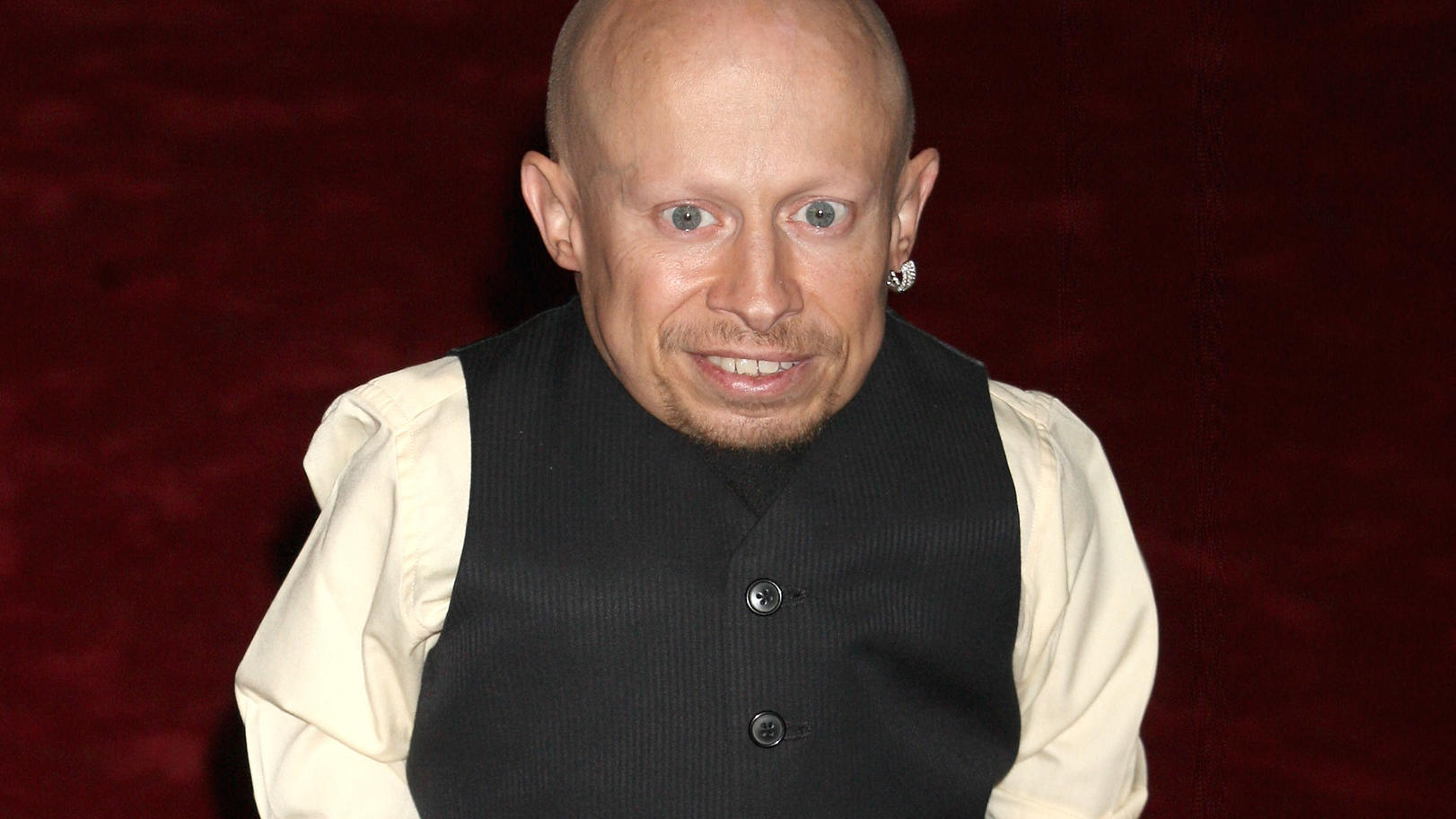 Verne Troyer: Obduktionsbericht gibt Klarheit über Todesursache Verne Troyer auf dem roten Teppich