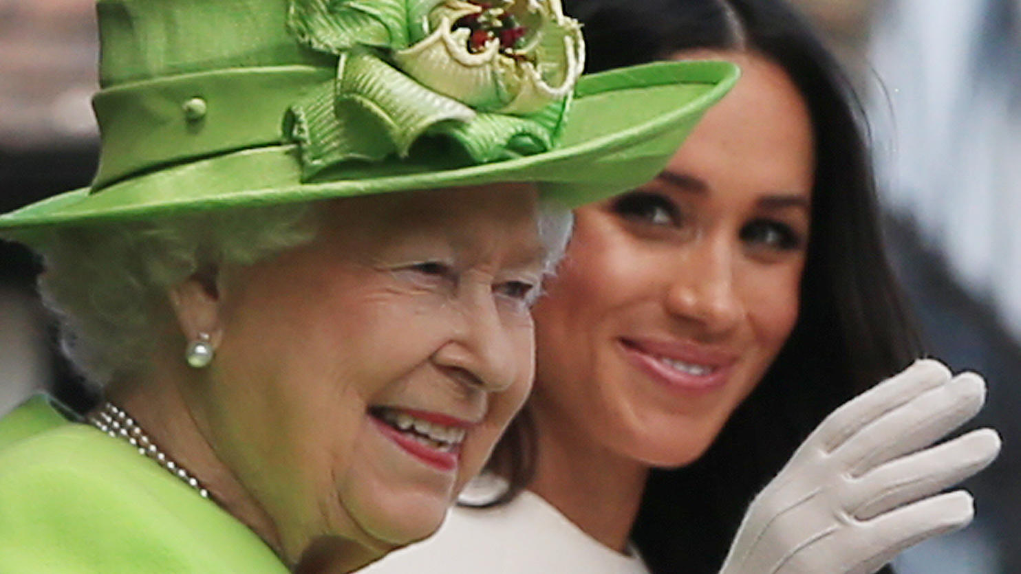 Schwangere Herzogin Meghan: So erfuhr die Queen vom Royal Baby Queen Elizabeth und Herzogin Meghan im Juni 2018.