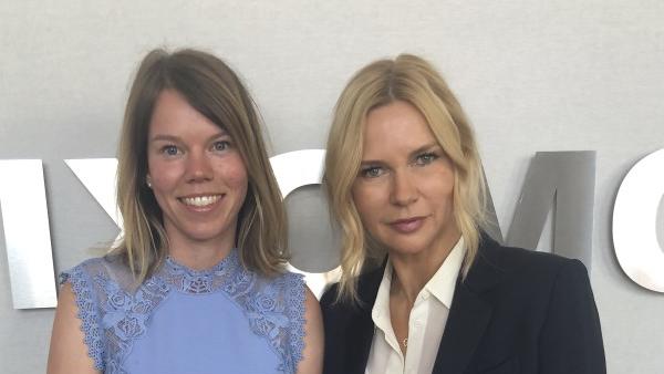 Veronica Ferres über ihr Leben in Hollywood: Auch schon mal in Pyjamahose unterwegs "Hollywood Blog"-Autorin Claudia Oberst und Veronica Ferres