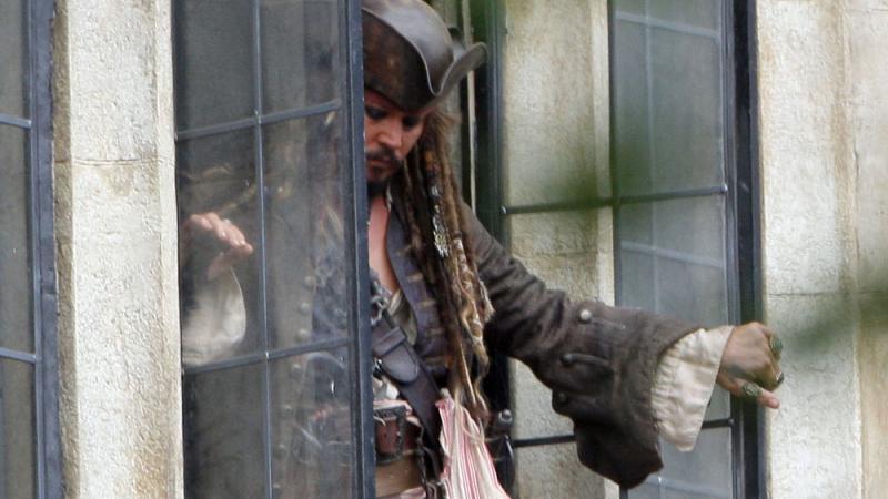 http://aisvip-a.akamaihd.net/masters/1077470/800x450/disney-gibt-es-bald-ein-fluch-der-karibik-remake.jpg