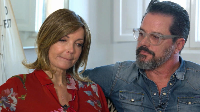 Nach Not-OPs: Alex Joligs Frau Britt macht ihrer Krankenkasse schwere Vorwürfe Britt und Alex Jolig im Interview