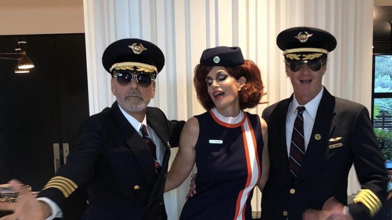 George Clooney bildet mit Rande Gerber und Cindy Crawford eine Flugzeug-Crew George Clooney: Zahme Party