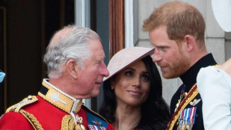 Prinz Charles: "Enkelkinder verdienen eine bessere Zukunft" Prinz Charles macht sich große Sorgen um das Kind von Prinz Harry und Herzogin Meghan.