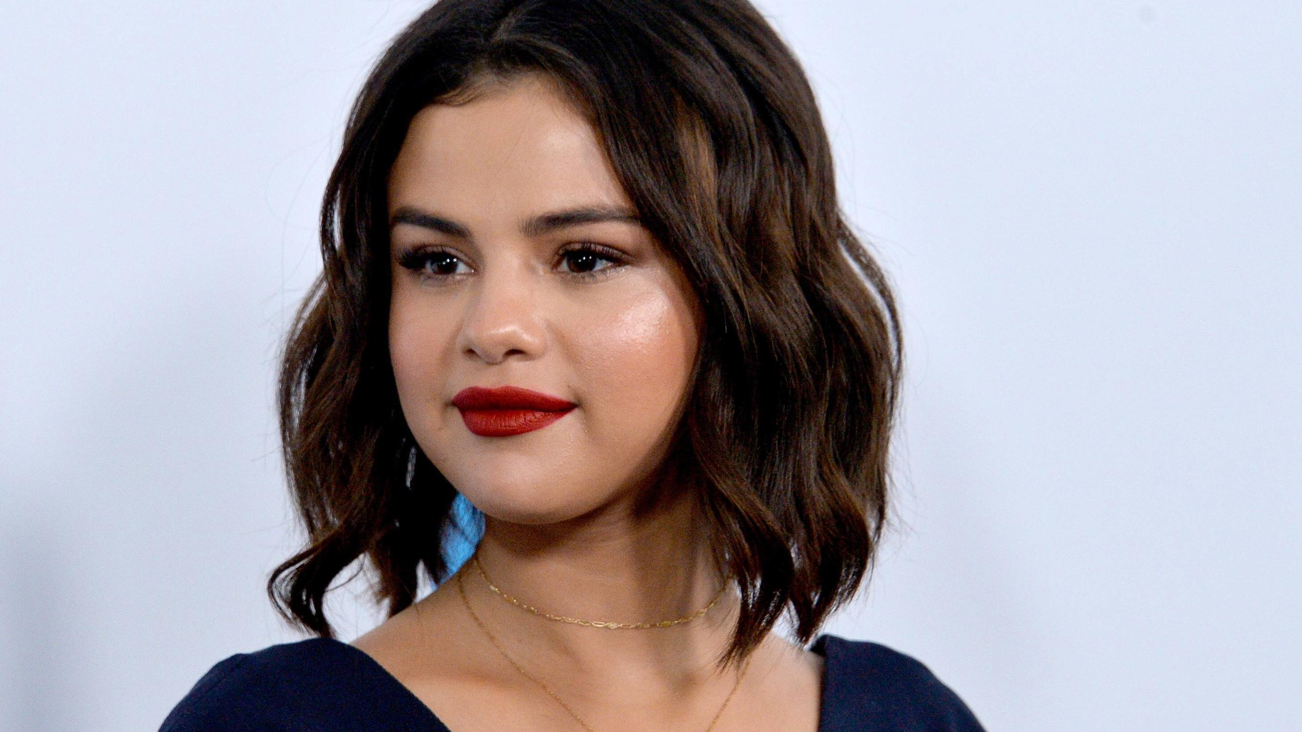 37++ Selena gomez aktuelle bilder , Nach Zusammenbruch Selena Gomez hat die Klinik offenbar verlassen