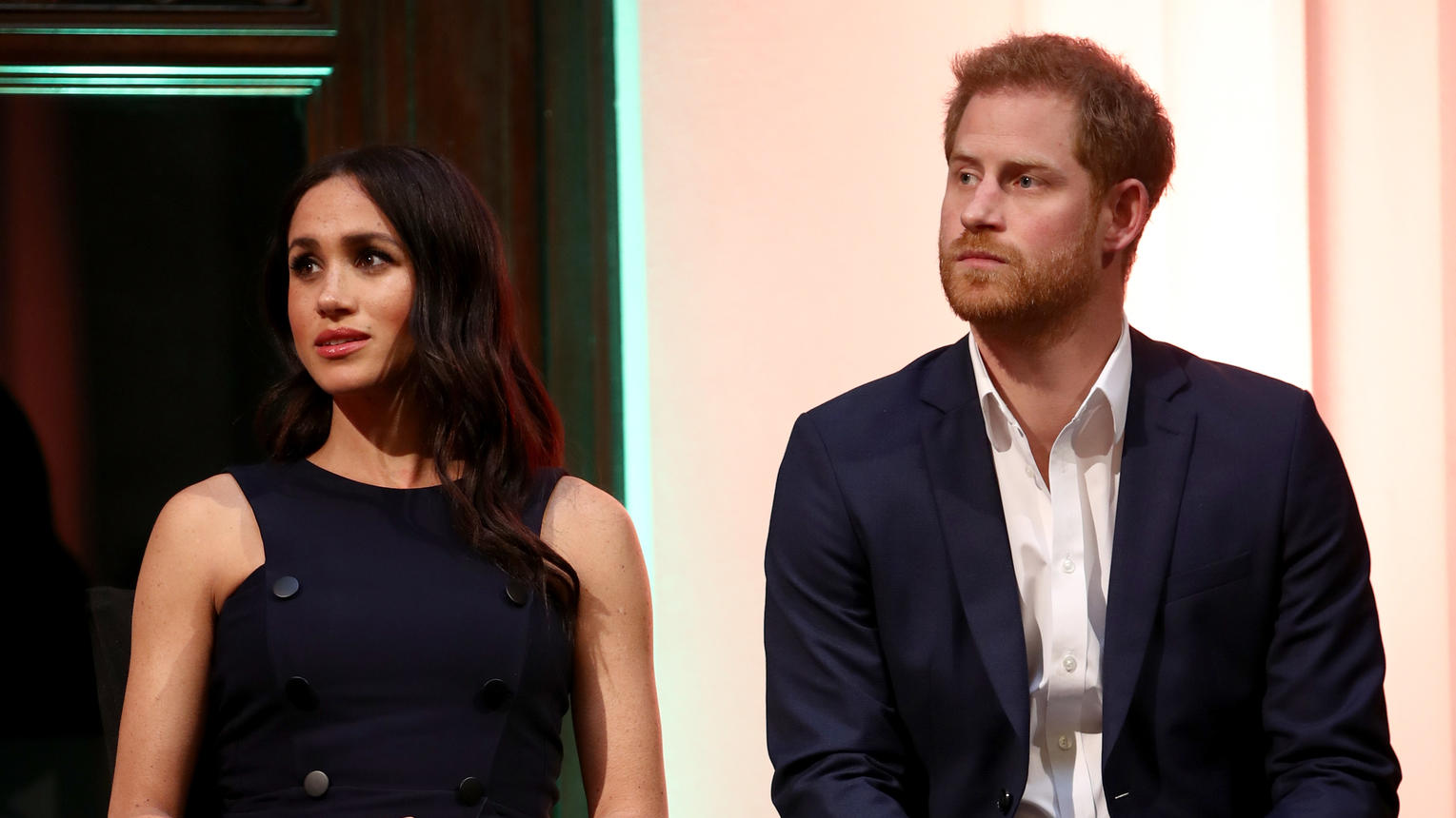 Prinz Harry geht Herzogin Meghan mit seinem Lichtschalter-Tick auf die Nerven Prince Harry und Herzogin Meghan am 30. Oktober 2018 in Auckland, Neuseeland. Der Prinz gestand jetzt in einer TV-Doku, dass er einen Tick habe, der seine Frau ziemlich nervt.