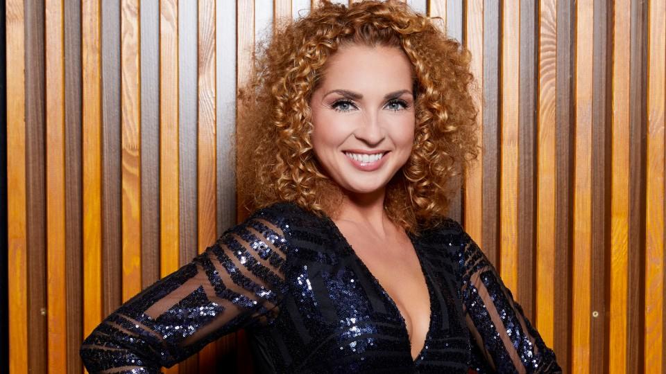 GZSZ-Star Maria Wedig: Das war 2018 ihr Highlight bei "Gute Zeiten, schlechte Zeiten" GZSZ: Maria Wedig beim Shooting zur 6.666. GZSZ-Folge