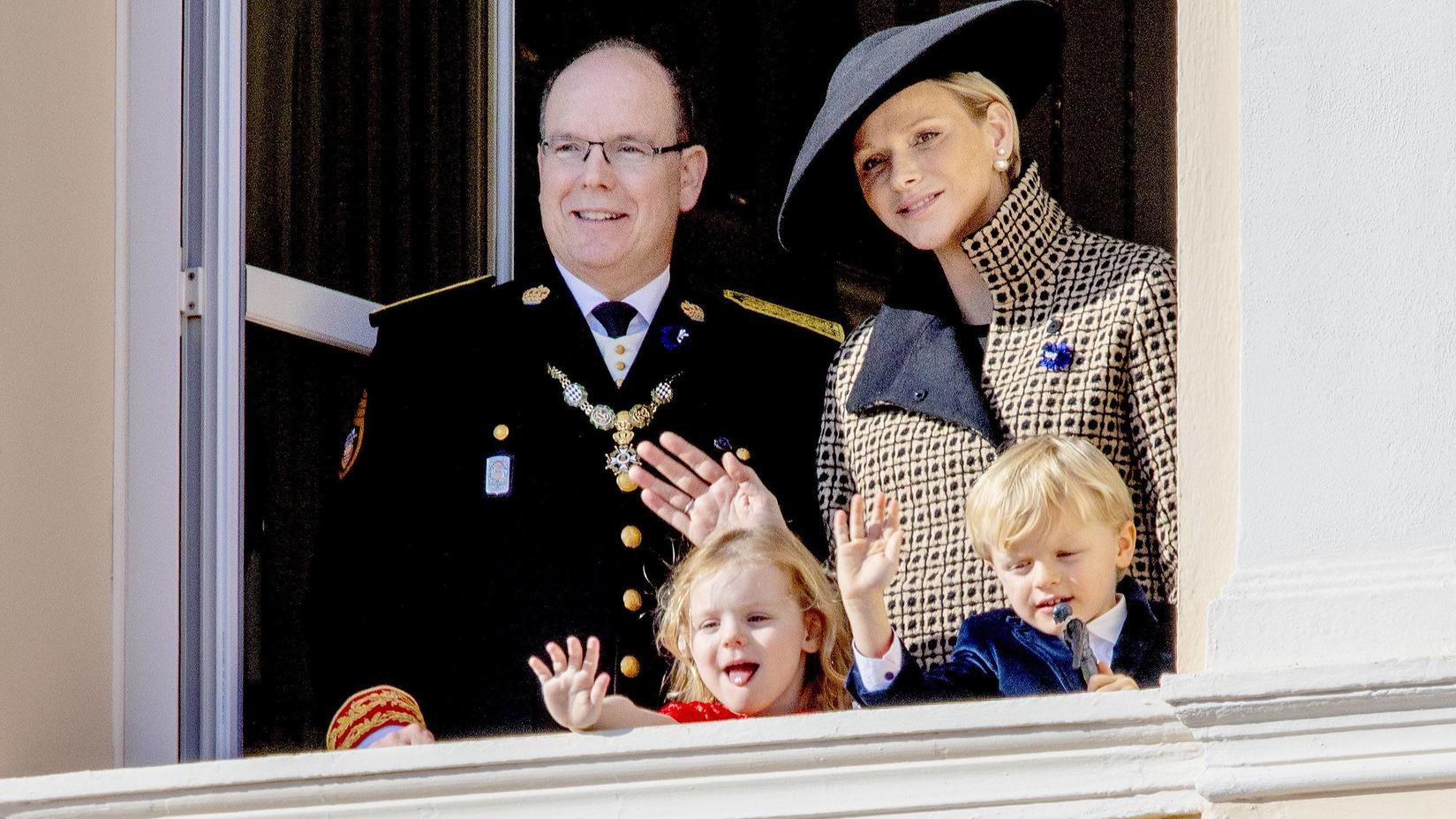 Charlène von Monaco ganz privat mit ihren Zwillingen: Zuckersüße Ostergrüße Charlène von Monaco ganz privat mit ihren Zwillingen: Zuckersüße Ostergrüße