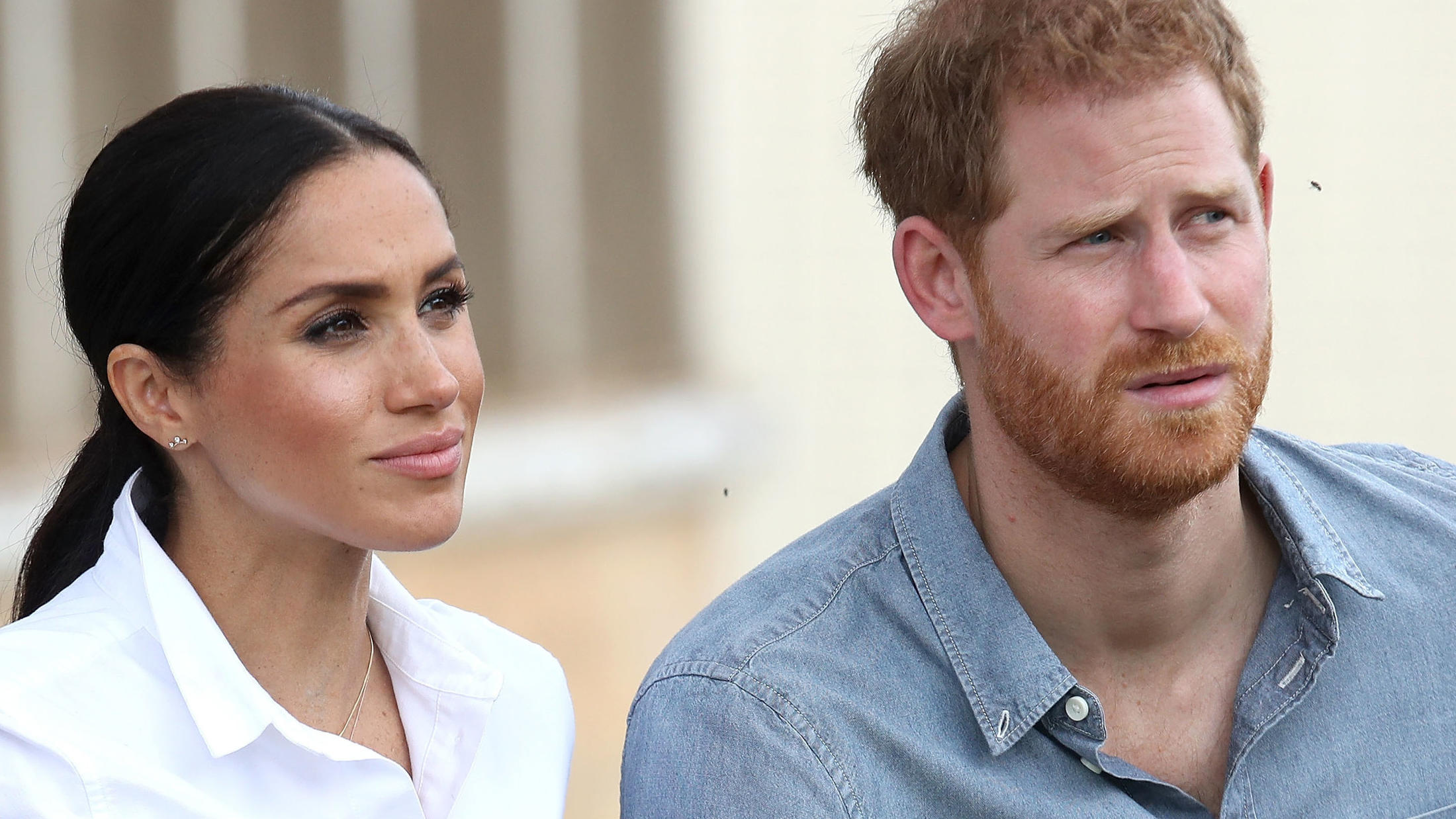 Herzogin Meghan und Prinz Harry unternehmen kurz vor Weihnachten einen geheimen Ausflug ARCHIV - 17.10.2018, Australien, Dubbo: Prinz Harry und Herzogin Meghan besuchen die Familie Woodley auf der von einer schweren Dürre betroffenen Farm von Mountain View. Prinz Harry und seine Frau Herzogin Meghan von Sussex werden aus ihrer Wohnung i