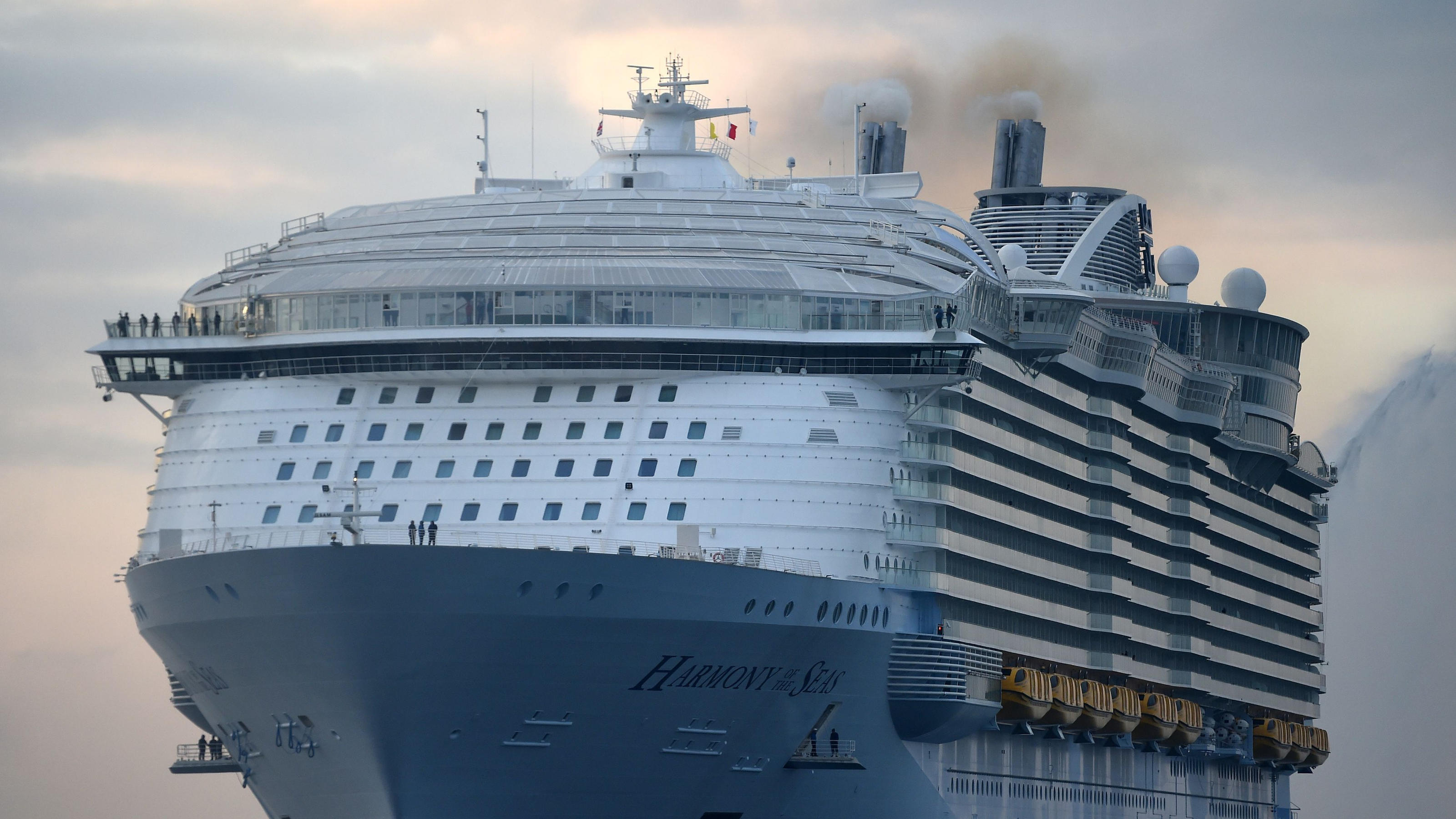 Kreuzfahrtschiff-Drama: Die Suche nach dem vermissten Arron Hough wurde eingestellt Kreuzfahrtschiff Harmony of the Seas