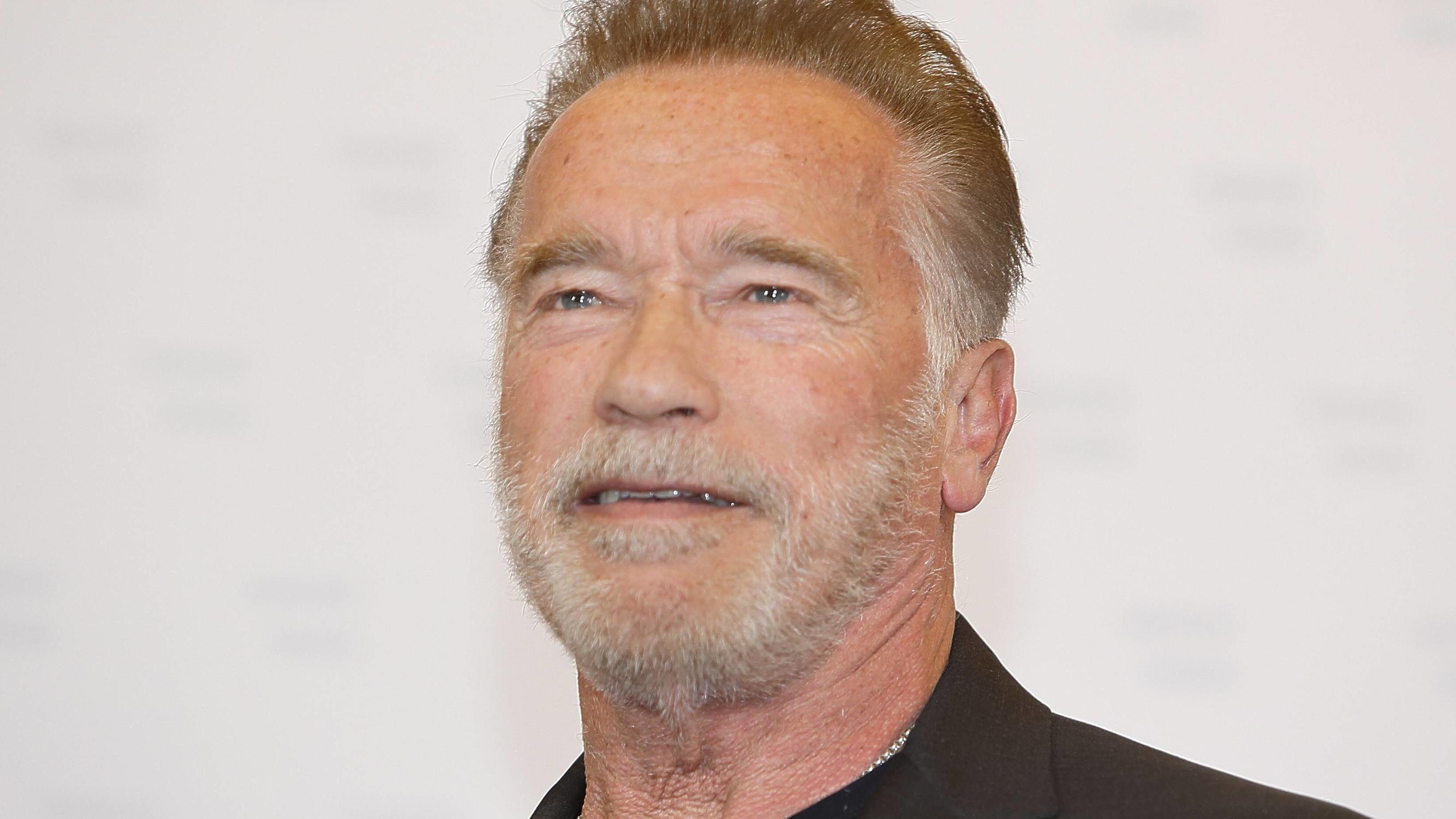 Arnold Schwarzenegger ist von seinem zukünftigen Schwiegersohn Chris Pratt begeistert Arnold Schwarzenegger freut sich über die Wahl seiner Tochter Katherine