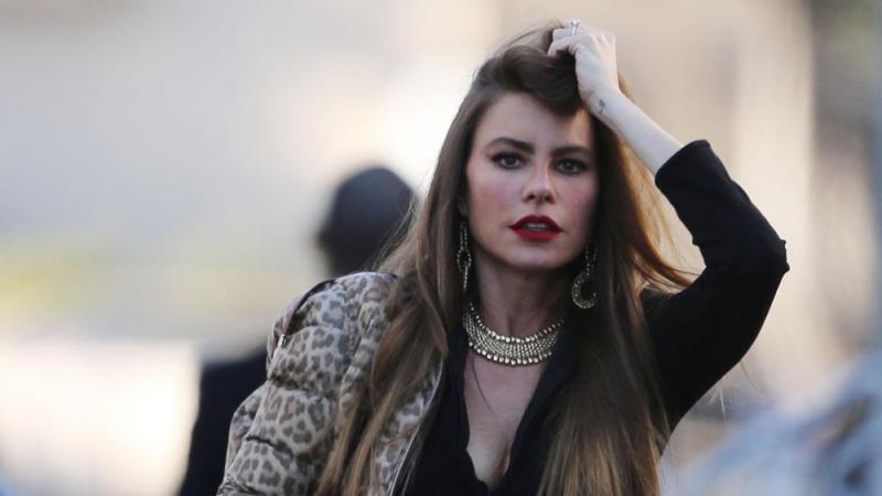 Sofia Vergara: Die ungeschminkte Wahrheit Sofia Vergara: Die ungeschminkte Wahrheit