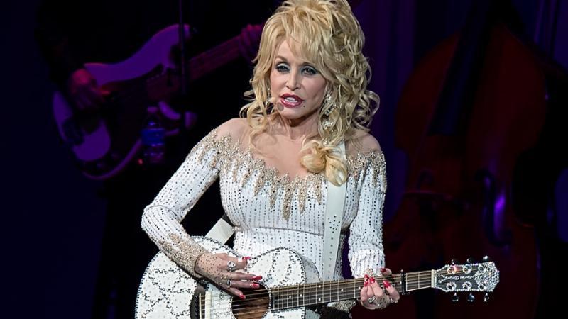 Katy Perry: Dolly Parton-Tribut Katy Perry: Dolly Parton-Tribut