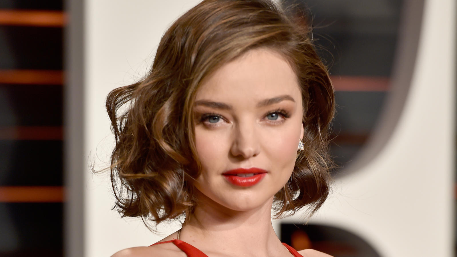 Vergessen Sie den Long Bob - Die neue Trendfrisur 2019 heißt Tob! Miranda Kerr auf dem roten Teppich