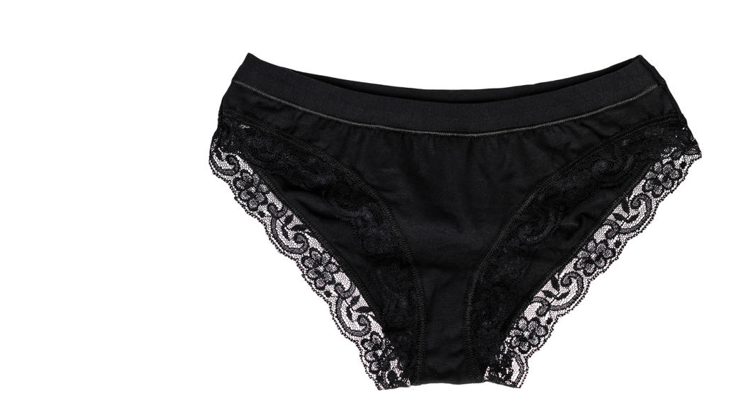 Menstruation: 5 nachhaltige Hygiene-Alternativen Schwarzer Damenslip