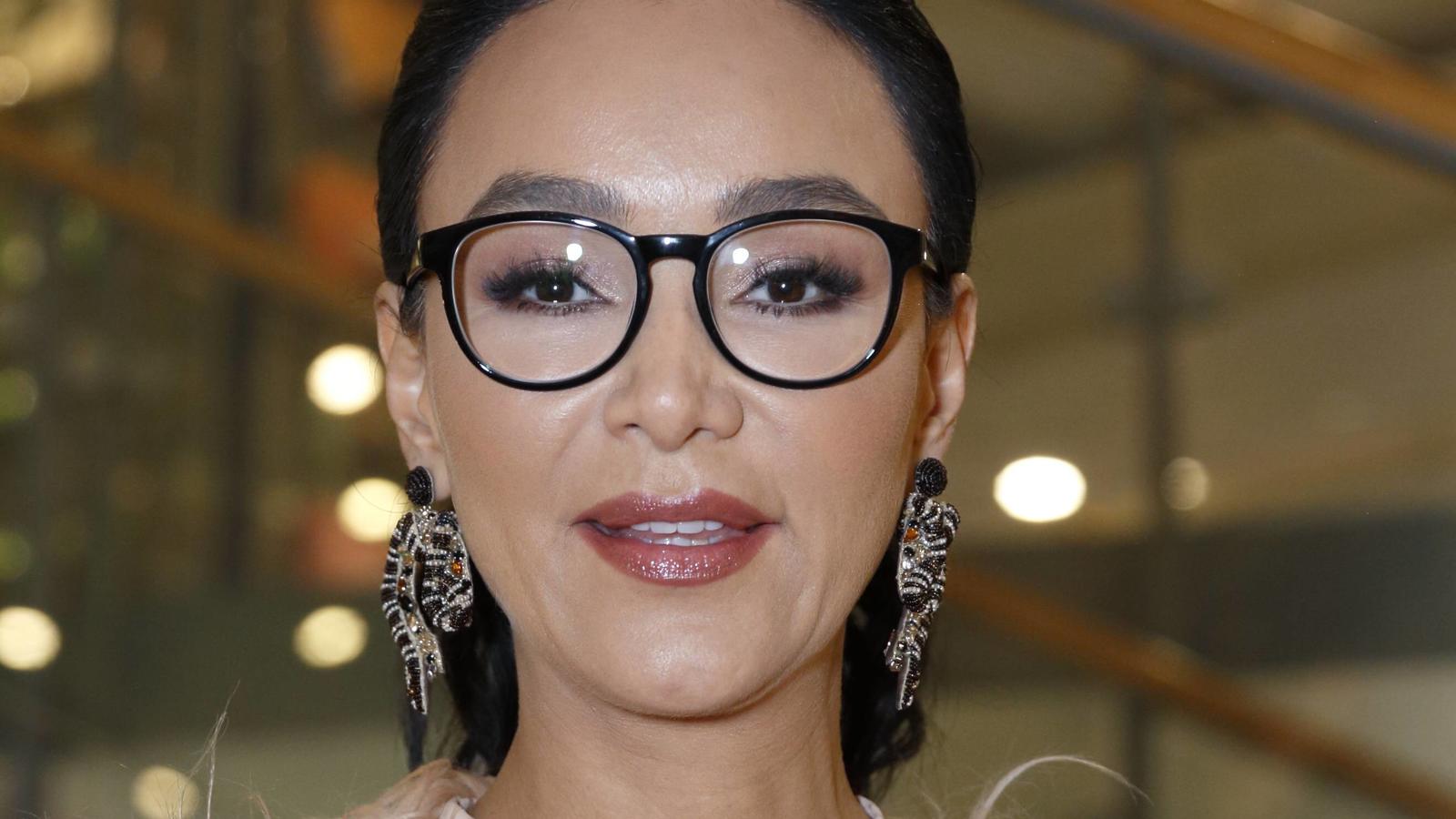 Hat Verona Pooth beim Beauty-Doc nachhelfen lassen? Jetzt spricht sie Klartext! Auffällig glatt gebügelt: Verona Pooth hilft in Sachen Beauty gerne ein bisschen nach.