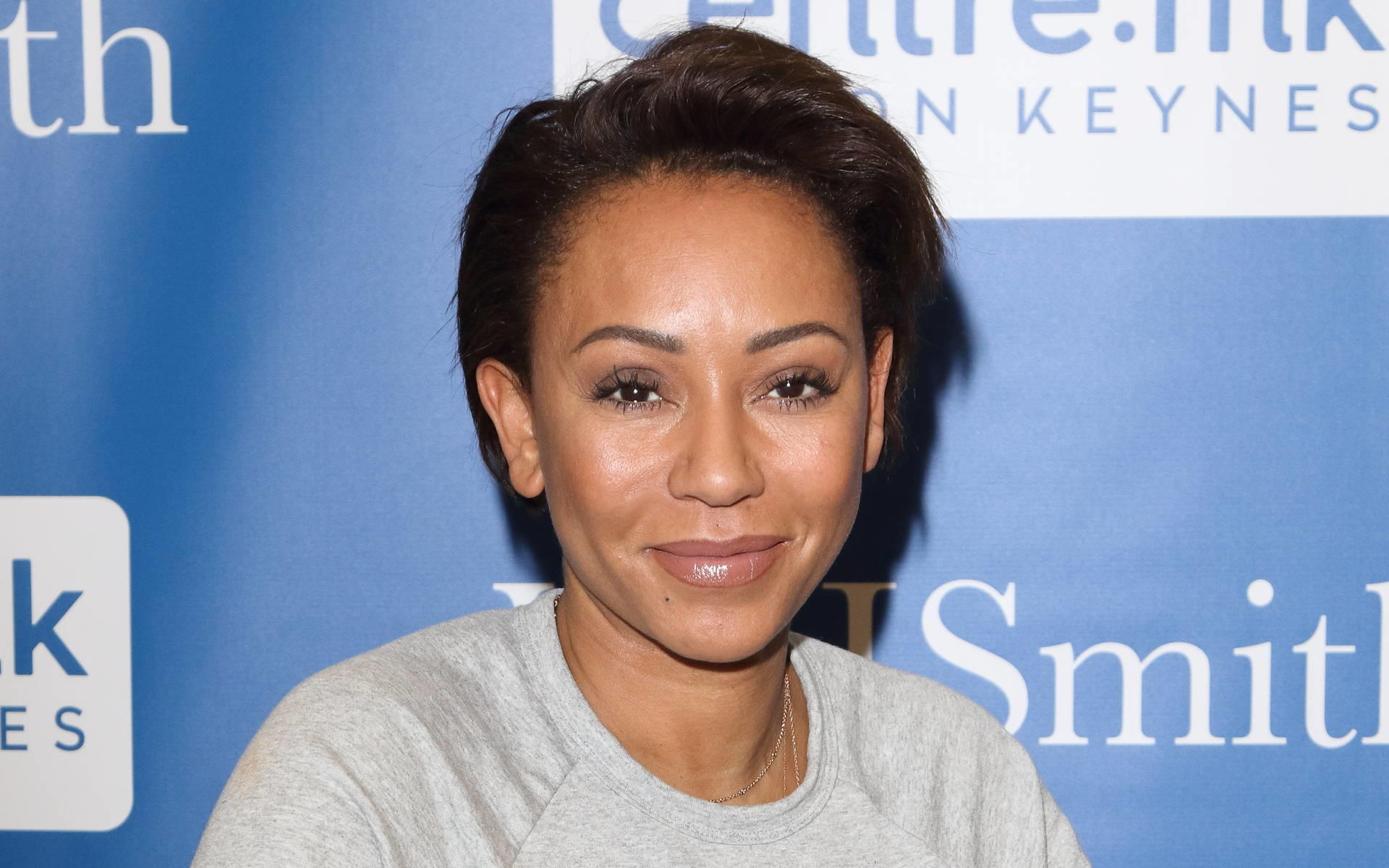 Nach Sex-Enthüllung: Mel B entschuldigt sich bei Geri Horner Mel B: Panische Entschuldigung nach Sex-Enthüllung
