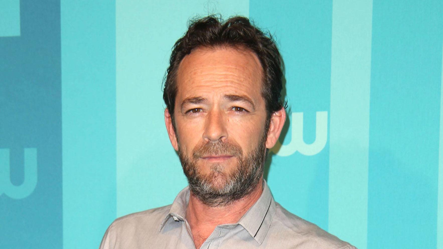 Luke Perry: Tochter Sophie Perry vermisst ihren Vater ganz besonders May 17, 2017 - New York, N.Y, USA - LUKE PERRY attends the CW Upfront Red Carpet,.The London Hotel, NYC.May 18, 2017.Photos by , Globe Photos Inc. New York USA PUBLICATIONxINxGERxSUIxAUTxONLY - ZUMAms4_ 20170517_zaa_ms4_125 Copyright: xSoniaxMoskowit