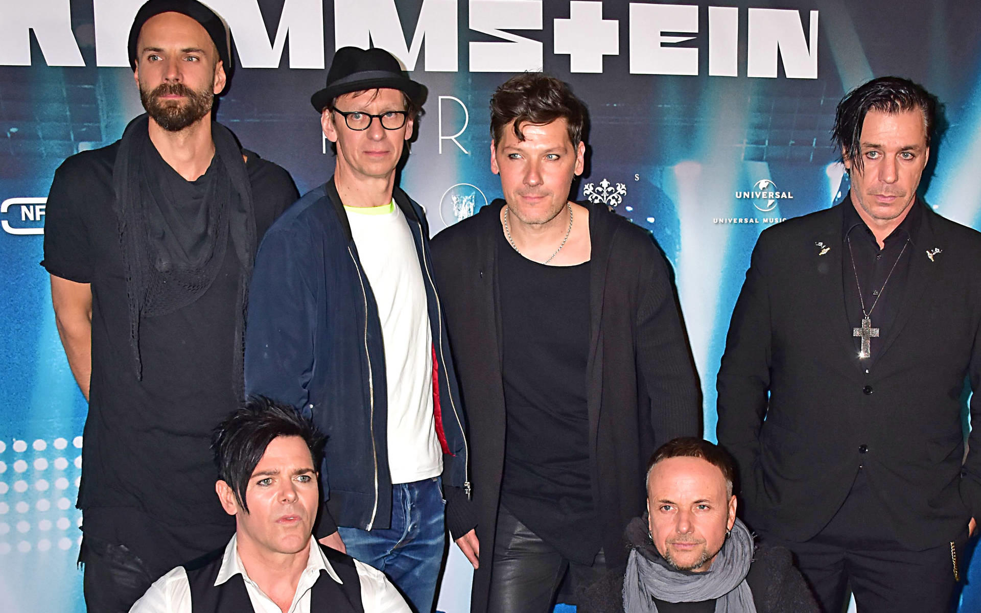 Rammstein sorgt mit „Deutschland"-Video für Entsetzen Grenze überschritten? Rammstein sorgt mit KZ-Video für Entsetzen