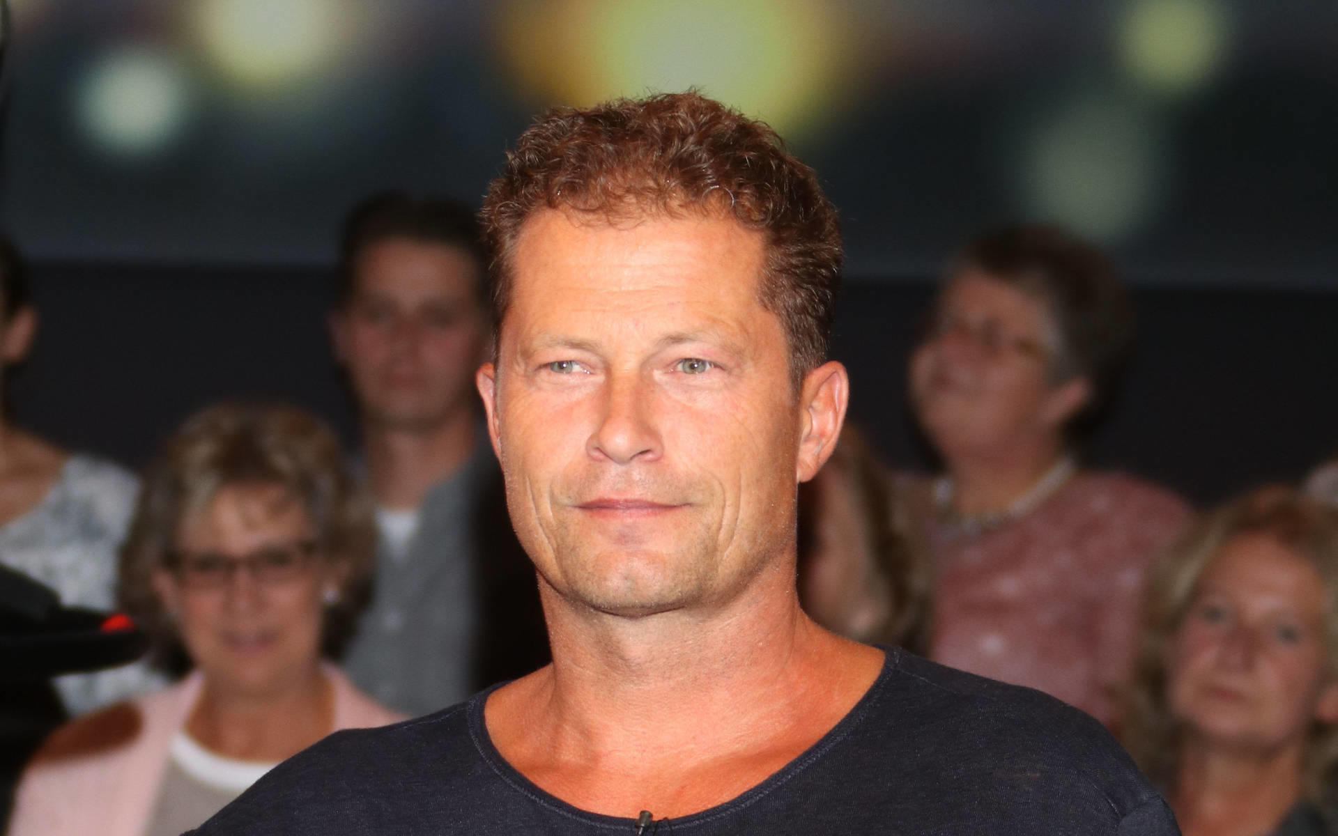 Til Schweiger steht beruflich mit seiner Ex Svenja Holtmann vor der Kamera Neue Schuhkollektion: Til Schweiger steht mit Ex-Freundin Svenja vor der Kamera
