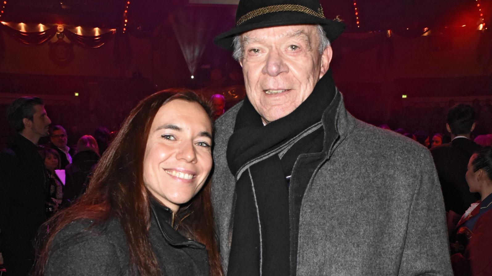 Dirk Galuba: „Sturm der Liebe“-Star hat geheiratet Dirk Galuba mit Freundin Enrica