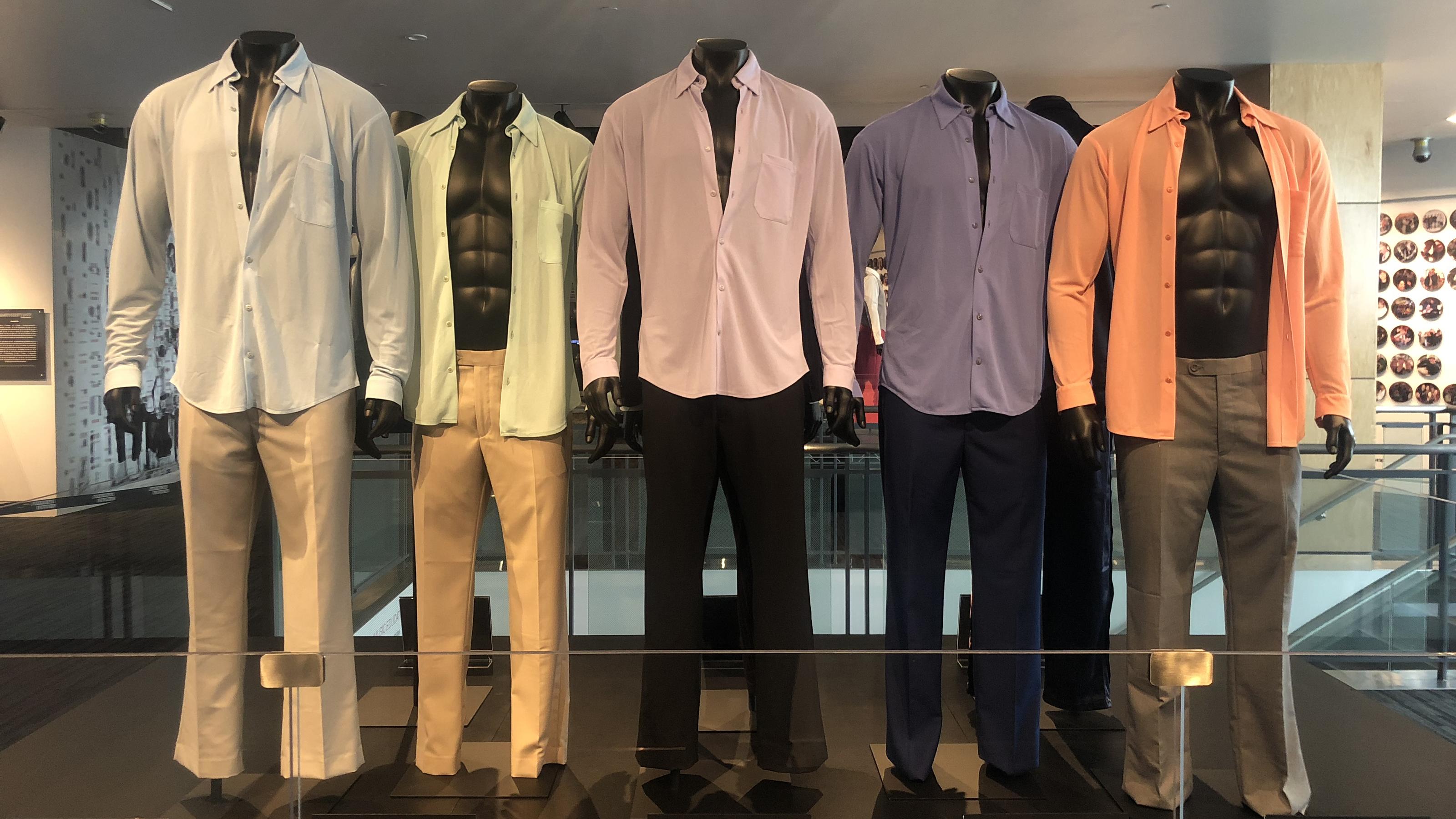 "Backstreet Boys"-Ausstellung im Grammy Museum lässt Fanherzen höher schlagen Da schlagen Fanherzen höher: In der Backstreet Boys-Ausstellung in Los Angeles sind auch die Hemden aus dem "Quit Playing Games With My Heart"-Video zu sehen.