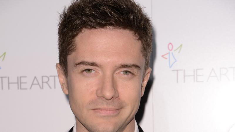 Topher Grace in Polit-Satire 'Irresistible' Topher Grace in Polit-Satire 'Irresistible'