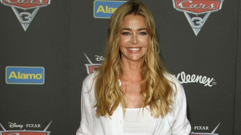 Denise Richards: Lieber natürlich statt makellos Denise Richards: Lieber natürlich statt makellos