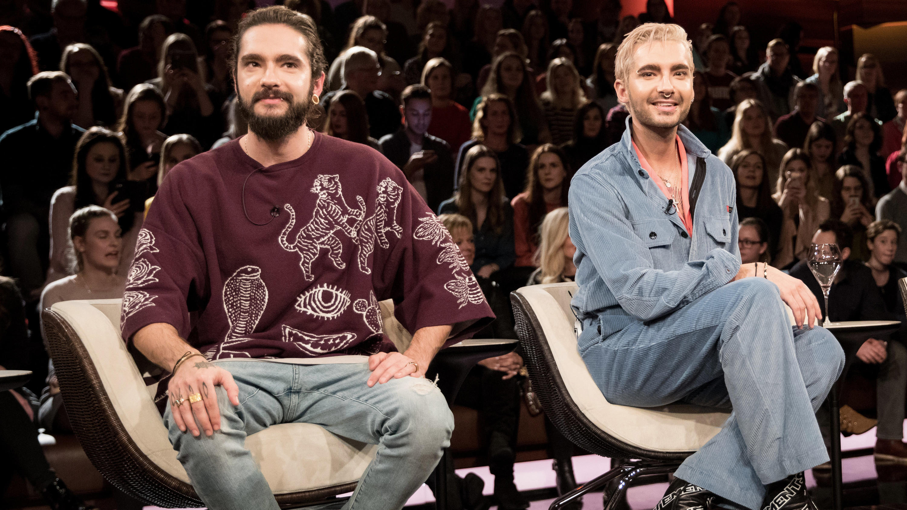 Tokio-Hotel-Frontmann Bill Kaulitz wartet weiter auf die große Liebe Die Brüder Tom (l) und Bill Kaulitz von der Band Tokio Hotel bei einem Fototermin.