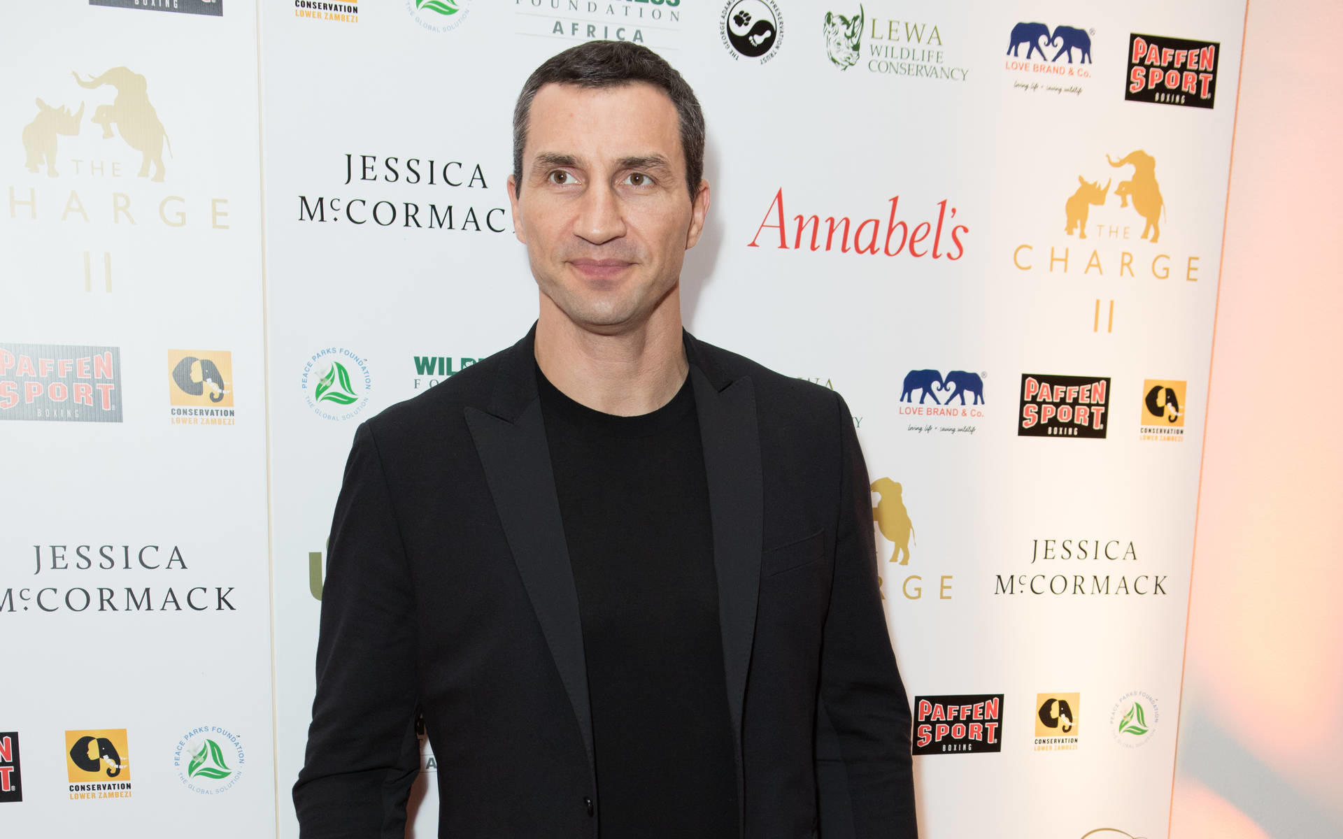 Wladimir Klitschko: "Ich bin froh, dass ich das Leben von Menschen verbessern kann" Wladimir Klitschko: "Ich bin froh, dass ich das Leben von Menschen verbessern kann"