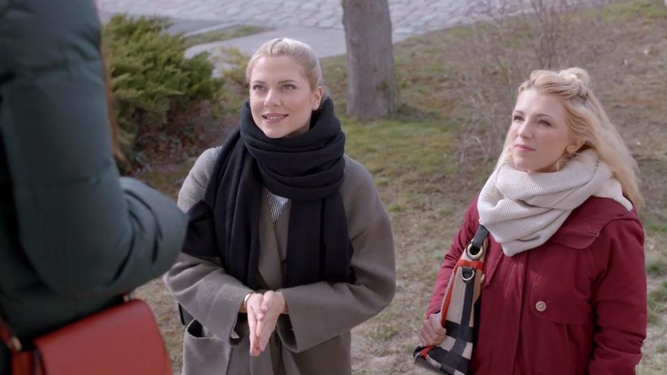 Backstage bei GZSZ: Sunny und Lilly auf den Spuren von Karla Sunny und Lilly geben alles, um mehr Informationen über Karla zu kriegen.